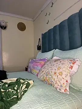 Caramel Mellow online show from April 21, 2026, 10:38 pm