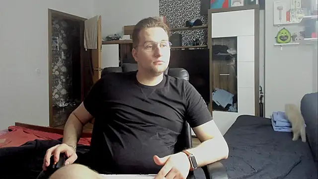 romiosabrino online show from March 19, 2026, 2:28 pm