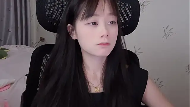 puppy-999 online show from May 26, 2026, 12:58 pm