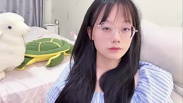 puppy-999 online show from May 15, 2026, 1:09 pm