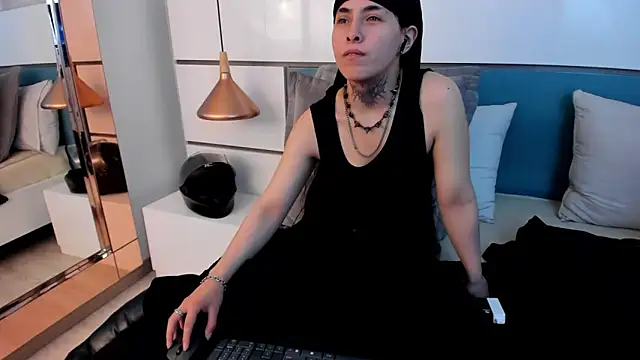 Ashkoreh online show from May 29, 2026, 7:53 pm