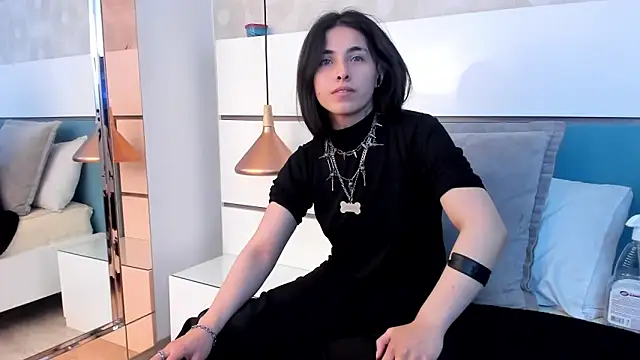 Ashkoreh online show from November 2, 2025, 6:35 pm