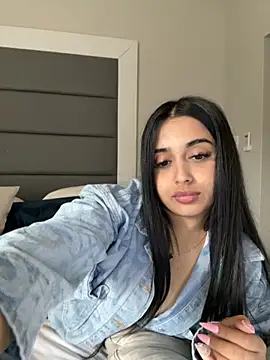 LilMisIndianx online show from December 18, 2025, 11:14 am