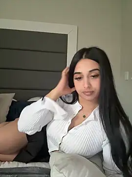 Snapshot of LilMisIndianx chatting on December 17, 2025, 3:06 pm LilMisIndianx online show from December 17, 2025, 3:06 pm