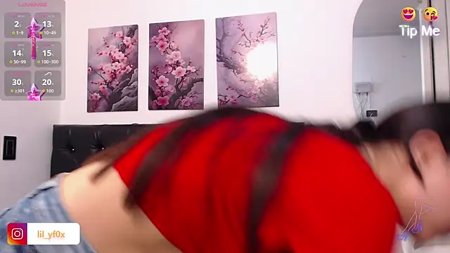 pinky f00x online show from November 11, 2025, 7:30 pm