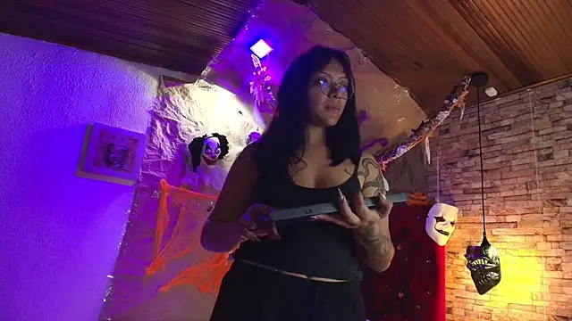 Snapshot of Victoria_Thompson1 chatting on October 24, 2025, 8:41 pm Victoria Thompson1 online show from October 24, 2025, 8:41 pm