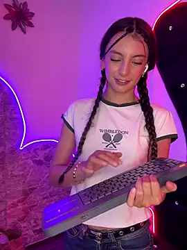 Snapshot of MaryAnneeXOO chatting on November 22, 2025, 8:29 pm MaryAnneeXOO online show from November 22, 2025, 8:29 pm