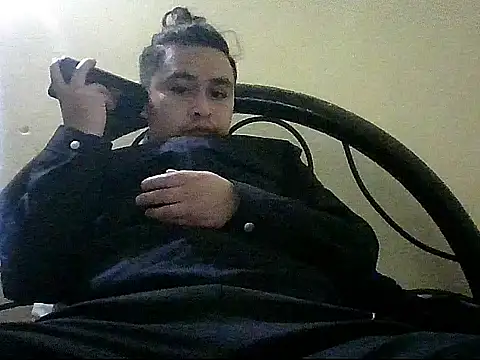 Snapshot of jorgexsuil2hh chatting on June 11, 2026, 5:59 am jorgexsuil2hh online show from June 11, 2026, 5:59 am