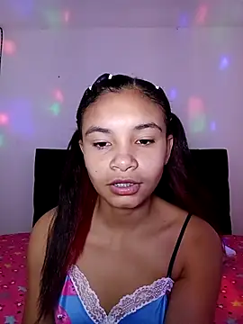 Snapshot of liz7skinny chatting on April 23, 2026, 9:16 pm liz7skinny online show from April 23, 2026, 9:16 pm