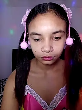 Snapshot of liz7skinny chatting on April 19, 2026, 9:06 pm liz7skinny online show from April 19, 2026, 9:06 pm