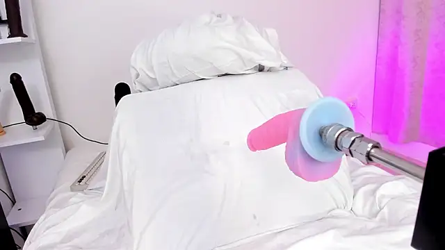 Snapshot of arynaughty20 chatting on November 13, 2025, 9:08 pm arynaughty20 online show from November 13, 2025, 9:08 pm