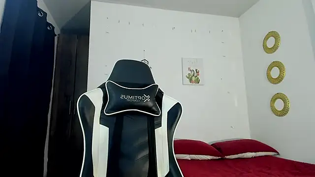 Snapshot of bryan_mugn chatting on March 3, 2026, 5:36 am bryan mugn online show from March 3, 2026, 5:36 am