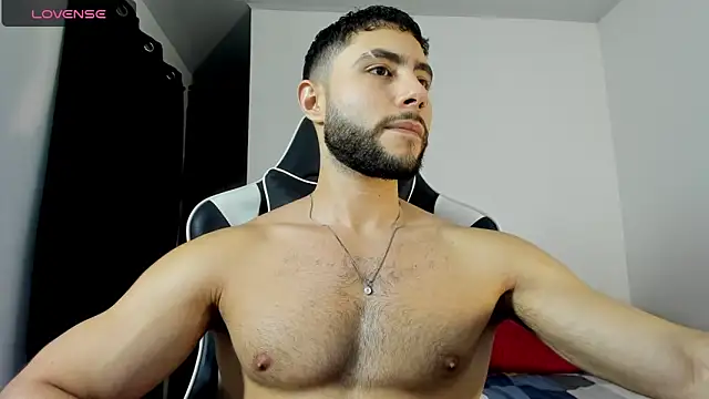 Snapshot of bryan_mugn chatting on November 26, 2025, 5:51 am bryan mugn online show from November 26, 2025, 5:51 am