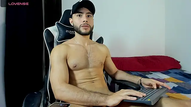 Snapshot of bryan_mugn chatting on November 22, 2025, 7:51 am bryan mugn online show from November 22, 2025, 7:51 am