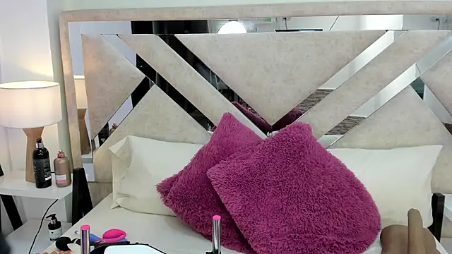 ximena vasquez8 online show from January 18, 2026, 3:32 am