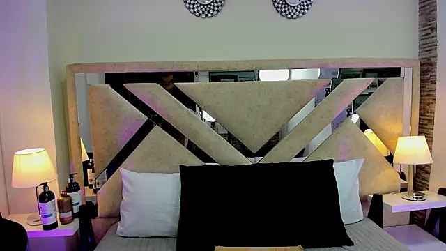 ximena vasquez8 online show from March 8, 2026, 1:33 am