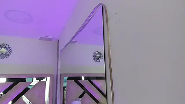 ximena vasquez8 online show from March 27, 2026, 3:04 am