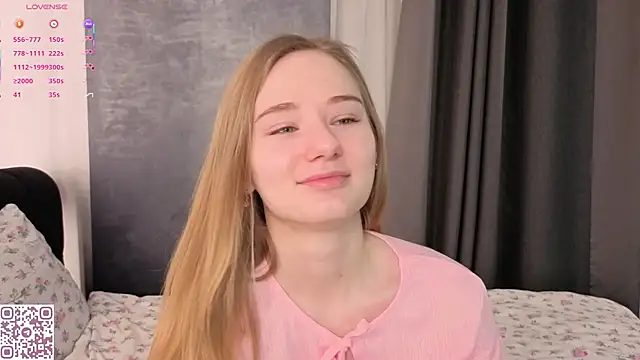 Snapshot of ElvinaRose chatting on November 21, 2025, 2:10 am ElvinaRose online show from November 21, 2025, 2:10 am