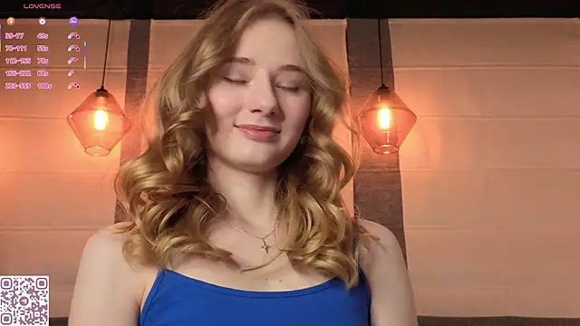 Snapshot of ElvinaRose chatting on November 8, 2025, 2:20 pm ElvinaRose online show from November 8, 2025, 2:20 pm