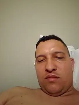 Leannel26 online show from March 27, 2026, 6:33 am