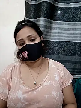 Snapshot of Mow_955 chatting on October 24, 2025, 7:02 pm Mow 955 online show from October 24, 2025, 7:02 pm