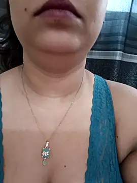 Snapshot of Mow_955 chatting on October 22, 2025, 6:46 am Mow 955 online show from October 22, 2025, 6:46 am