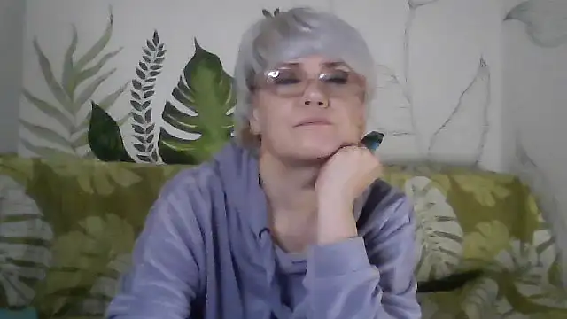 Catty Lady online show from January 17, 2026, 7:17 pm