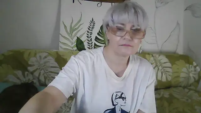 Snapshot of Catty_Lady chatting on November 23, 2025, 6:40 pm Catty Lady online show from November 23, 2025, 6:40 pm