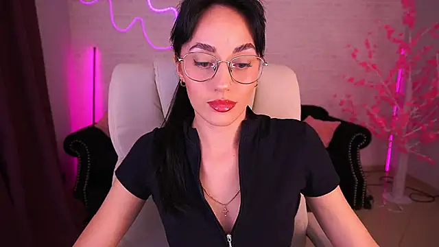 Snapshot of EviLune chatting on January 7, 2026, 9:09 pm EviLune online show from January 7, 2026, 9:09 pm