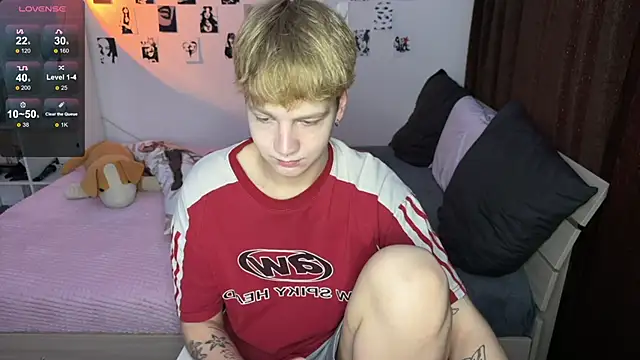 Snapshot of olivertasty chatting on September 10, 2025, 2:05 pm olivertasty online show from September 10, 2025, 2:05 pm