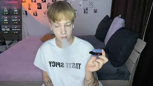 Snapshot of olivertasty chatting on September 13, 2025, 4:29 pm olivertasty online show from September 13, 2025, 4:29 pm