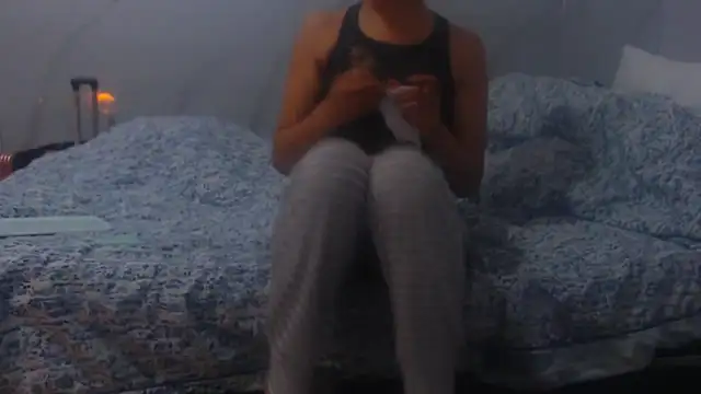 Snapshot of sabrina_v_ chatting on November 22, 2025, 12:32 am sabrina v online show from November 22, 2025, 12:32 am