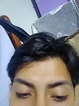 Snapshot of Tuyo12casa chatting on August 10, 2026, 3:24 am Tuyo12casa online show from August 10, 2026, 3:24 am