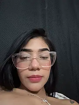 Snapshot of ElaRose_12 chatting on April 23, 2026, 7:48 pm ElaRose 12 online show from April 23, 2026, 7:48 pm