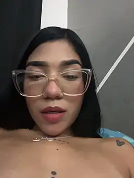 Snapshot of ElaRose_12 chatting on February 17, 2026, 9:45 pm ElaRose 12 online show from February 17, 2026, 9:45 pm