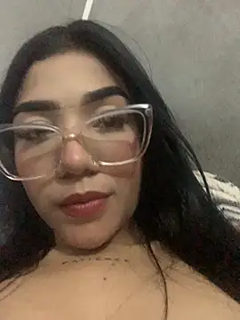 Snapshot of ElaRose_12 chatting on November 7, 2025, 6:23 pm ElaRose 12 online show from November 7, 2025, 6:23 pm