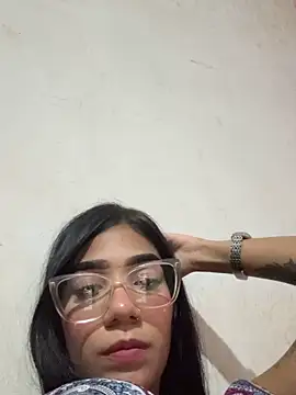 Snapshot of ElaRose_12 chatting on May 9, 2026, 5:11 am ElaRose 12 online show from May 9, 2026, 5:11 am