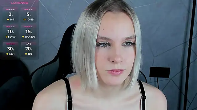 Carolin Miller online show from December 3, 2025, 9:42 am