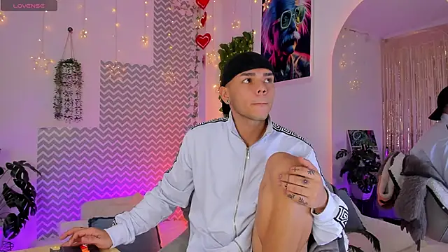 jhosepMoreno online show from February 27, 2026, 12:05 pm