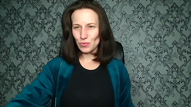 Kelly Kisss online show from February 4, 2026, 12:11 pm