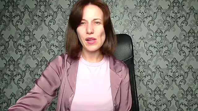 Snapshot of Kelly_Kisss chatting on November 30, 2025, 12:17 pm Kelly Kisss online show from November 30, 2025, 12:17 pm