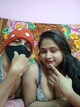 Seducing couple online show from July 1, 2026, 5:19 am