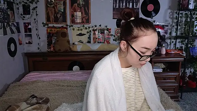 Snapshot of OdetteBiddy chatting on November 15, 2025, 9:08 pm OdetteBiddy online show from November 15, 2025, 9:08 pm