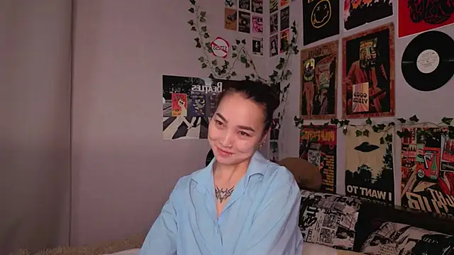 Snapshot of OdetteBiddy chatting on November 22, 2025, 9:13 pm OdetteBiddy online show from November 22, 2025, 9:13 pm