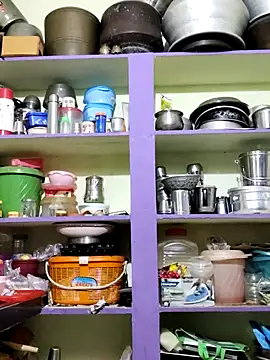 papukurty online show from October 27, 2025, 1:17 am