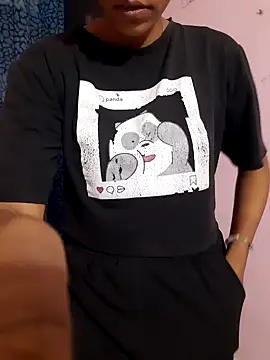 Snapshot of Siya5690 chatting on November 19, 2025, 10:26 am Siya5690 online show from November 19, 2025, 10:26 am