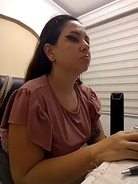 Abbyjoness21 online show from October 27, 2025, 10:11 pm