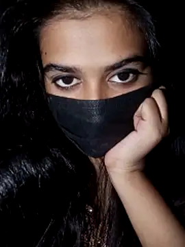 Snapshot of umairahaasan_1 chatting on November 18, 2025, 10:29 am umairahaasan 1 online show from November 18, 2025, 10:29 am