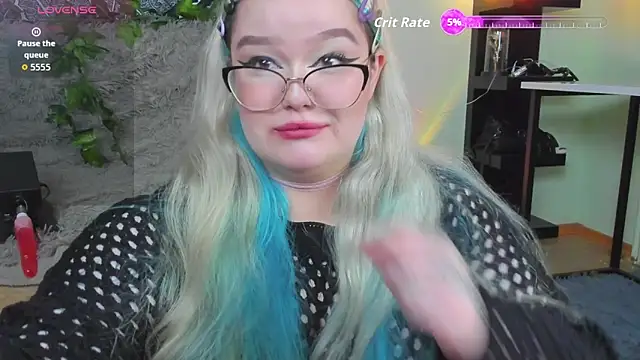 Snapshot of _CandyM1lky_ chatting on November 10, 2025, 7:24 am CandyM1lky online show from November 10, 2025, 7:24 am