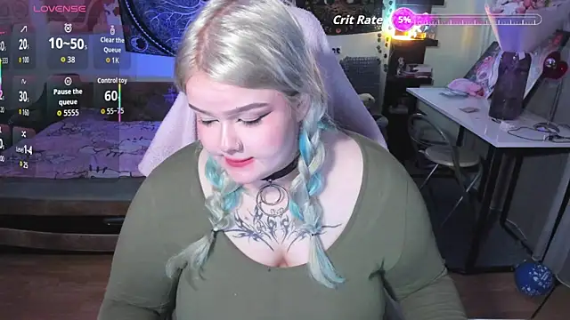 Snapshot of _CandyM1lky_ chatting on February 13, 2026, 8:03 am CandyM1lky online show from February 13, 2026, 8:03 am